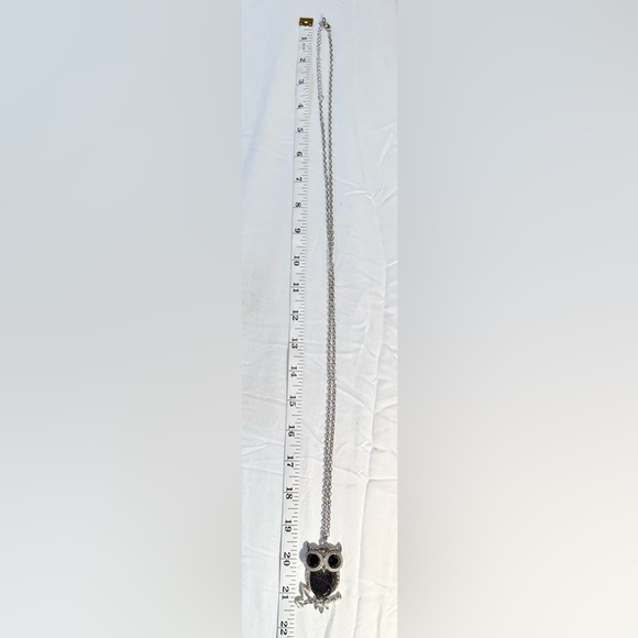 Vintage Owl Silver and Black Rhinestone Necklace - Picture 7 of 7